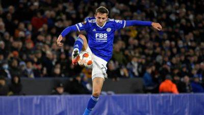 Fulham sign Leicester defender Castagne