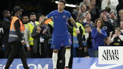 Chelsea and Everton survive scares in English League Cup