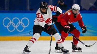 Canadian hockey stars Spooner, Jenner excited for PWHL season despite remaining unknowns