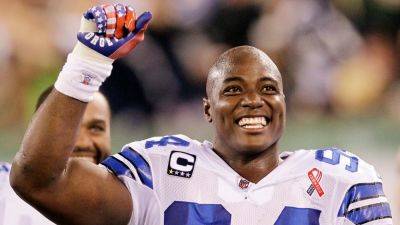 NFL legend DeMarcus Ware takes crack at national anthem before Hall of Fame Game