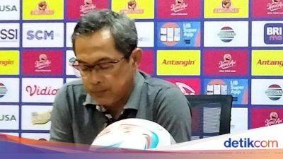 Luis Milla - Persebaya Surabaya - Aji Santoso Didepak Persebaya Usai Hanya Raih Satu Kemenangan - sport.detik.com
