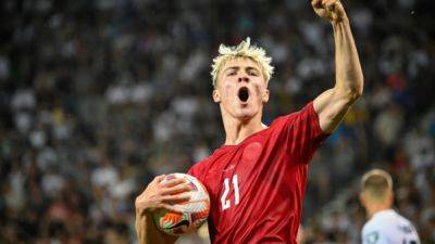 Man Utd sign Hojlund in 'dream' move for Denmark striker