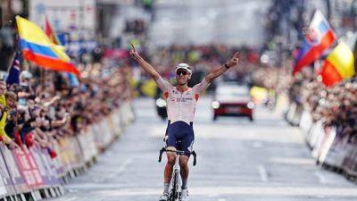 Dutchman Van der Poel wins world road title