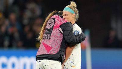 Vlatko Andonovski - Becky Sauerbrunn - Julie Ertz retires from USWNT duty after World Cup heartbreak - ESPN - espn.com - Sweden - Usa - Ireland