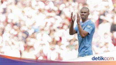 Cole Palmer - Pep Guardiola - Erling Haaland - Haaland Melempem di Community Shield, Guardiola Santai - sport.detik.com