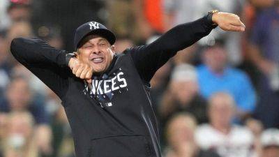 Yankees' Aaron Boone mocks umpire in epic tantrum after ejection