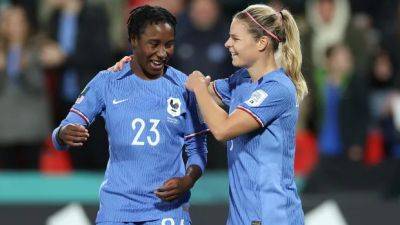 Star - Herve Renard - Eugenie Le-Sommer - France reaches quarterfinals with dominating win over Morocco - cbc.ca - France - Australia - New Zealand - Morocco