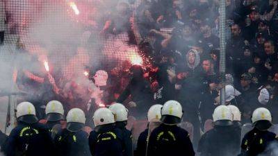 Dinamo Zagreb - Night of mayhem: Stabbings, brawls and arrests mar Greece Croatia football game in Athens - euronews.com - Croatia - Greece