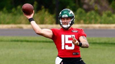 Jets' Chris Streveler faces playful jab from girlfriend over 'Hard Knocks' appearance - foxnews.com - New York - state Arizona - state Minnesota - state New Jersey - county Rutherford - state South Dakota - county Rich - county Cooper - county Park - Instagram
