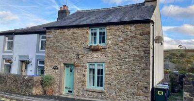 Expect, erm, stiff competition if you want to rent this beautiful Lancashire cottage - manchestereveningnews.co.uk