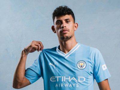 Manchester City sign Matheus Nunes from Wolves and sell Cole Palmer to Chelsea