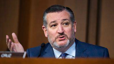Sen. Ted Cruz introduces NIL bill, says college sports 'are in peril'
