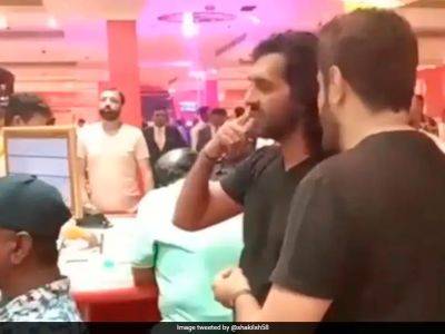 Asia Cup - Pakistan Cricket Team Media Manager Umar Kalson Under Scanner For Visiting Colombo Casino - sports.ndtv.com - Pakistan