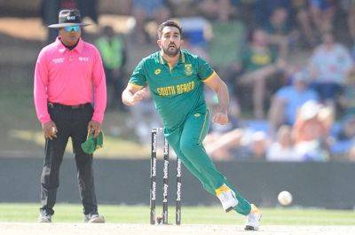 Fiery Shamsi insists spluttering Proteas still mentally up for Aussie fight as Nortje pulls out - news24.com - Australia - South Africa