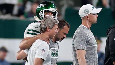 Aaron Rodgers - Star - Keith Olbermann mocks Aaron Rodgers after Jets quarterback suffers ankle injury - foxnews.com - Usa - New York - state California - state New Jersey - county Hill - county Rutherford
