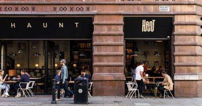 Italian restaurant to remove ALL tables and chairs - manchestereveningnews.co.uk - Italy