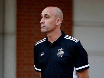 Luis Rubiales to appear in court on Friday over Jenni Hermoso kiss
