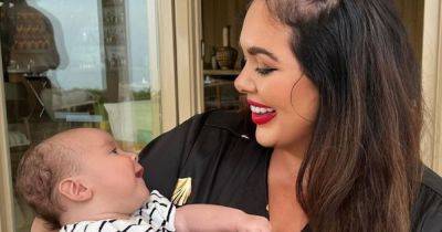 Star - Scarlett Moffatt says 'how' as she shares adorable baby snap and makes moving request - manchestereveningnews.co.uk - Instagram