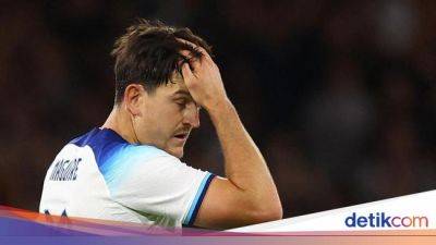 Harry Maguire - Gary Neville - Timnas Inggris - Dear Harry Maguire, Coba Temui Psikolog - sport.detik.com