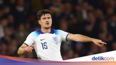 Harry Maguire - Andy Robertson - Timnas Inggris - Maguire Tanggapi Olok-olok Suporter Lawan - sport.detik.com