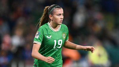 Ireland winger Abbie Larkin signs for Glasgow City