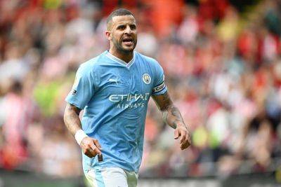 Kyle Walker - Manchester City defender Kyle Walker signs new two-year contract extension - thenationalnews.com - Ukraine