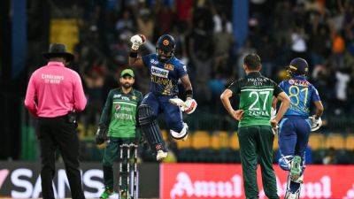 Watch: 6 Needed From 2, Sri Lanka Pull Of A Thriller Against Pakistan To Enter Asia Cup Final