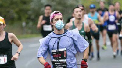 Former university athlete says COVID stopped him from running — wants people to mask again