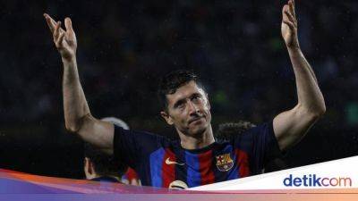 Lewandowski Dulu Mesin, Kini Jadi Manusia di Barcelona