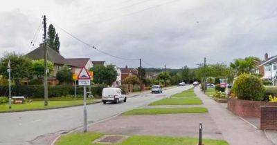 Primary school forced into lockdown after man attacked by two dogs - manchestereveningnews.co.uk