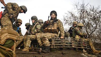 Ukraine war: Kyiv's army 10 km from Bakhmut, evacuations ordered in south, fighter jet training
