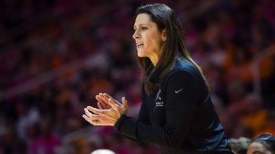 Stephanie White named Coach of the Year after Sun 'revamp' - ESPN