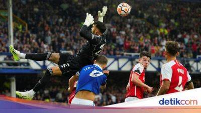 Mikel Arteta - David Raya - Liga Inggris - Debut Impresif David Raya - sport.detik.com