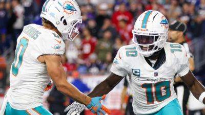Dolphins' Tyreek Hill calls out Pats fans as some of NFL's 'worst' - ESPN - espn.com