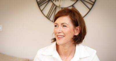 "We need to talk openly about cancer because having that conversation with my sister saved my life" - womb cancer survivor urges others to be aware of symptoms - manchestereveningnews.co.uk