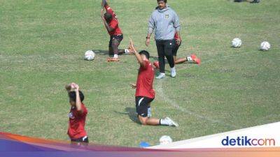 Indra Sjafri - Asian Games: Skuad Timnas U-24 Seadanya, Indra Sjafri Minta Doa - sport.detik.com - China - Indonesia