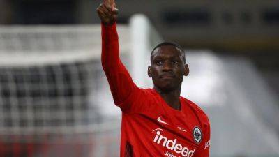 PSG sign striker Kolo Muani from Frankfurt