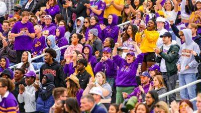 Unique Laurier homecoming atmosphere brings together fans, different sports alike - cbc.ca
