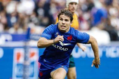Antoine Dupont - Fabien Galthie - Damian Penaud - France thrash Namibia 96-0, but Dupont injured in high tackle - news24.com - France - Italy - Namibia - New Zealand - Uruguay - county Lyon