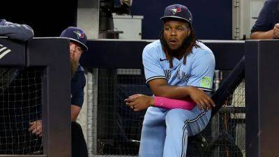 Blue Jays' Guerrero Jr. day-to-day with right knee inflammation, has no structural damage