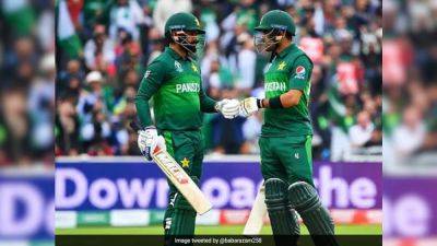 Babar Azam - Mickey Arthur - Mohammad Hafeez - Zaka Ashraf - Misbah-ul-Haq, Mohammad Hafeez Question Pakistan's Asia Cup Approach, Claims Report. Soon After One Of Them Resigns From PCB - sports.ndtv.com - India - Sri Lanka - Pakistan