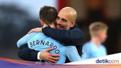 Ruben Dias - Kevin De-Bruyne - Bernardo Silva - Kyle Walker - Pep Guardiola - Cuma Bernardo Silva yang 'Berani' sama Pep Guardiola - sport.detik.com