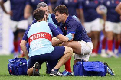 Antoine Dupont - Inspirational Dupont has surgery, will return 'in a few days' as France holds its breath - news24.com - France - Namibia