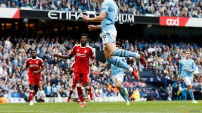 Man City make it perfect six, Everton get first win