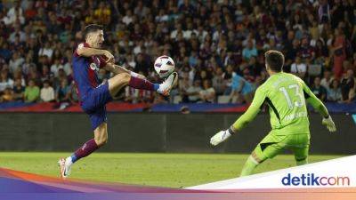 Robert Lewandowski - Xavi Hernandez - Liga Spanyol - Epic Comeback Barcelona: 9 Menit 3 Gol! - sport.detik.com