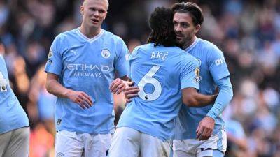 Ten-man Manchester City Show Silk And Steel To Extend Premier League Lead