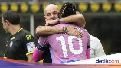 Stefano Pioli - Rafael Leao - Reaksi Tepat AC Milan - sport.detik.com