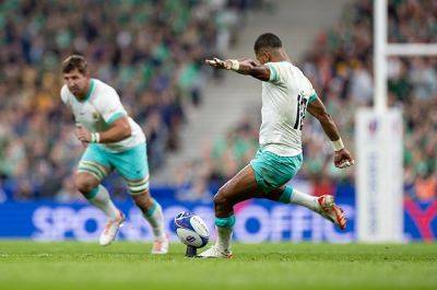 Ireland pivot Sexton defends Libbok's goal-kicking woes: 'Every kicker goes through it'