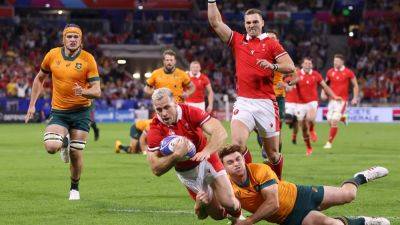 Wales hammer abysmal Australia to reach quarter-finals