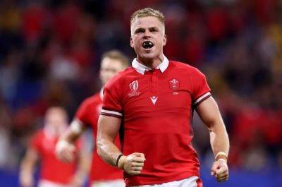 Wales crush Australia to reach Rugby World Cup quarters